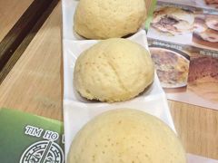 酥皮焗叉烧包-添好运点心专门店(北角店)