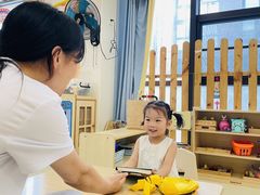 -好奇星国际托育(金地自在城校区)