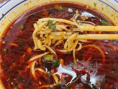 -陆元丰·兰州纯汤牛肉面(自强西路店)