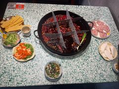 -周小明火锅(黑金冠社区店)