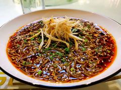 -韶山红湘菜馆·专做湘菜十六年(平原路店)
