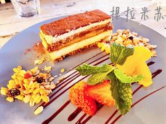 提拉米苏-北平花园·MUA摩造汉堡·北平咖啡(南锣鼓巷胡同店)