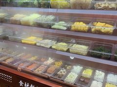 自助取餐区-小蛮椒麻辣烫·麻辣拌(青浦宝龙店)