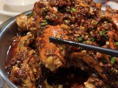 -凤凰路何眼镜香辣蟹(花果园店)