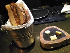 餐前包-AZUL by FUEL蓝色·法式酒馆(琶醍店)