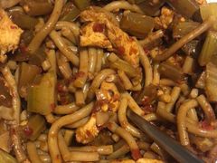 -椒顽新疆炒米粉(湖大店)