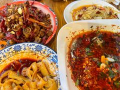 -柴窝堡22号辣子鸡·传承新疆菜