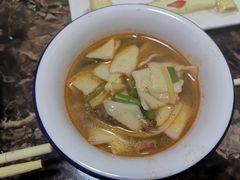 -苏莱特色牛骨滩羊手抓馆(长城东街总店)