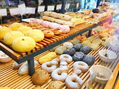 -焙丽拾光(麦凯乐直营店)