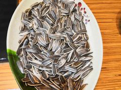 -陆记牛庄·碳锅龙虾烧烤(爱上花园店)