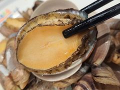 鲍鱼-领鲜活海鲜榴莲自助火锅(东门店)