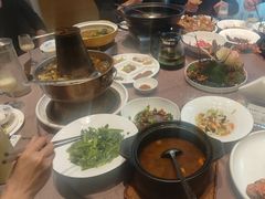 -香山湖家家宴(中山陵店)