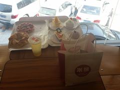-米熊蛋糕店(天虹商场西丽店)