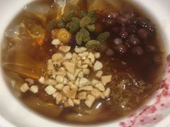-渝是乎酸菜鱼·川渝小炒(新世界百货望京店)