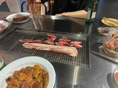 -马路牙子地桌烤肉(工体店)
