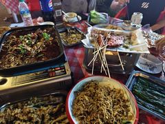 -顶峰夜宴·龙虾烧烤大排档(九江学院店)