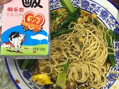 -渝之汇牛肉豌杂面