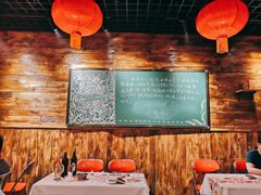 -酱肉小酒馆(梅陇店)