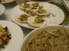 -八府香鸭·啫啫煲(华山路店)