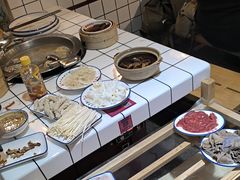 -贤合庄卤味火锅(济南泉城路店)