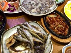 -青瓦餐厅·生鱼片·韩园烤肉(西塔店)