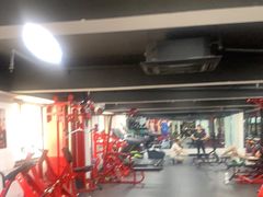 -坚果健身24小时工作室(定西路店)