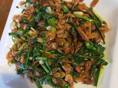 -临江餐馆二楼美食部落