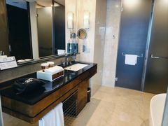 -广州天河希尔顿酒店