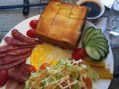 面包套餐-自由之丘