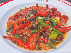 -食悦围城·龙虾馆·烧烤(东城33小镇店)
