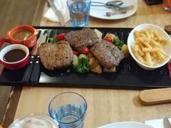 -必胜客(中大银泰店)