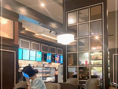 大堂-星巴克(杭州银泰城西一店)