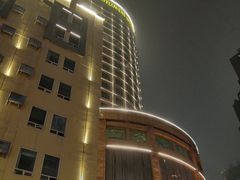 -武汉五月花大酒店(武昌火车站中南路地铁站店)