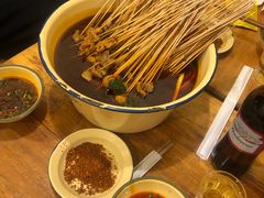 -拈签一笑黄牛肉辣卤串串