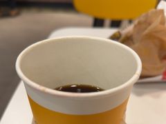 -麦当劳(上海虹桥站30B检票口楼上)