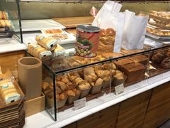 面包甜点陈列柜-多乐之日(华贸天地店)