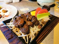 -穹六人间 people 6(岳阳路店)
