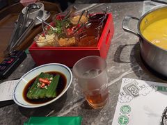 -禄婶鸡煲·打边炉