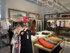 -URBAN REVIVO(北京斯普瑞斯奥特莱斯店)