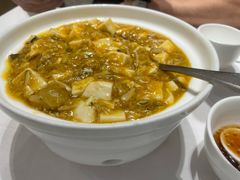 蟹粉豆腐-新吉士·上海菜(浦东LCM置汇旭辉店)