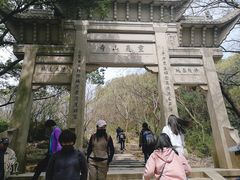 -灵岩山风景区