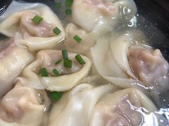 虾仁鲜肉馄饨-食惠里小笼包面馆(越秀店)