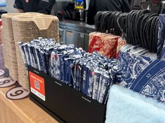-霸王茶姬(上海静安大悦城店)