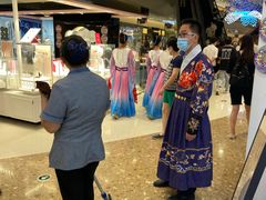 -百联又一城停车场