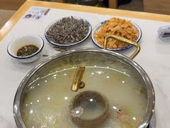 -朴小妹人参鸡汤火锅(长白山万达店)