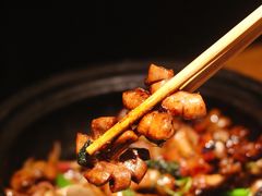 -啫两手·啫啫煲·小饭堂(新安店)