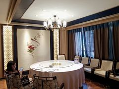 -辣螃铠盆盆蟹大排档(海昌店)
