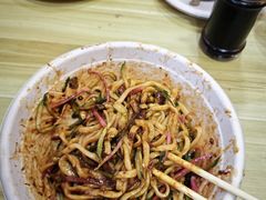 -黑八私房老北京炸酱面