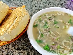 羊杂汤-清真喜兰老丁羊汤特色小吃