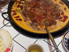 -旧街市鲜货老火锅(大光路店)